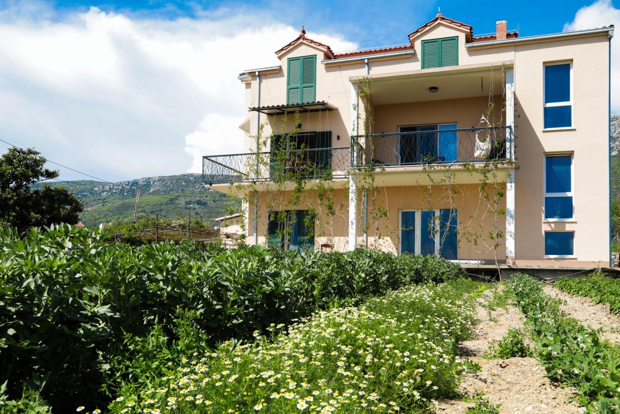 4-Star Apartments Bianco Kaštela Exterior foto